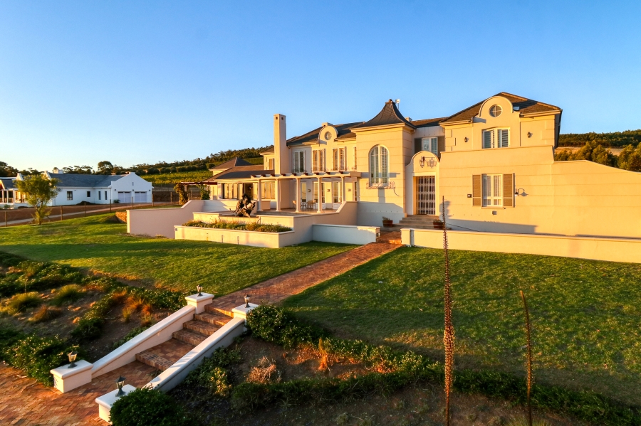 5 Bedroom Property for Sale in Somerset West Rural Western Cape